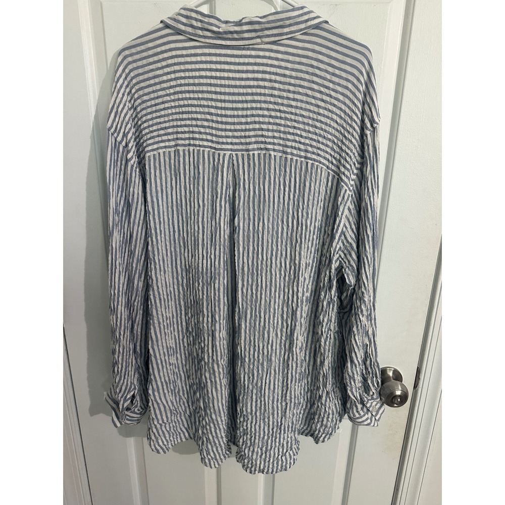 Jane + Delancey Women's 1X Striped Button-Down Shirt Blouse Blue White Rayon - Picture 5 of 10